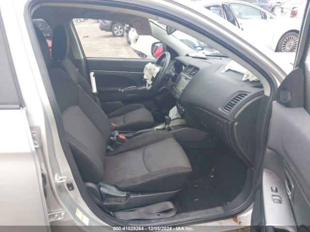 Photo 4 VIN: JA4AP3AU8JZ009300 - MITSUBISHI OUTLANDER SPORT 