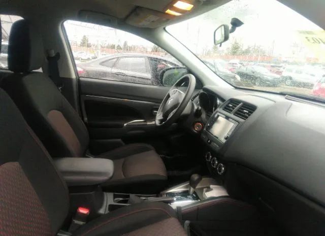 Photo 4 VIN: JA4AP3AU8KU027861 - MITSUBISHI OUTLANDER SPORT 