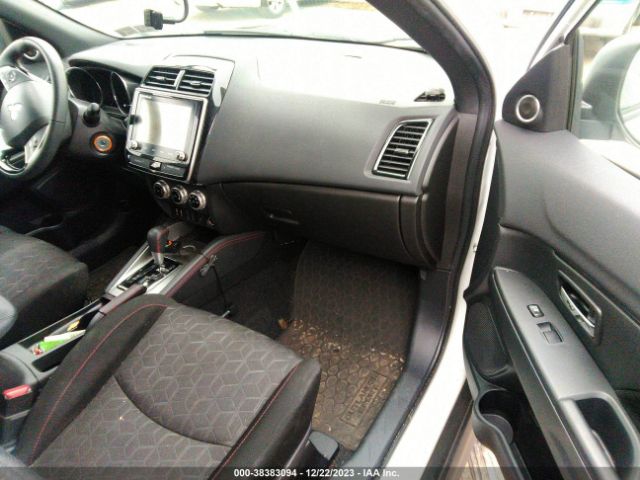 Photo 4 VIN: JA4AP3AU8LU024959 - MITSUBISHI OUTLANDER SPORT 