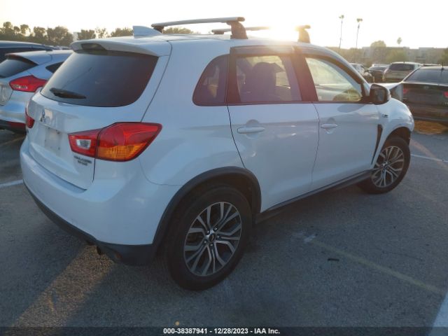 Photo 3 VIN: JA4AP3AU9HZ013575 - MITSUBISHI OUTLANDER SPORT 