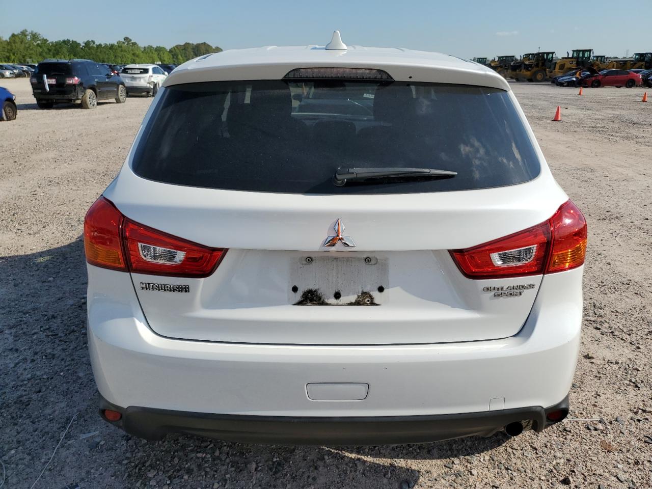 Photo 5 VIN: JA4AP3AU9HZ044289 - MITSUBISHI OUTLANDER 