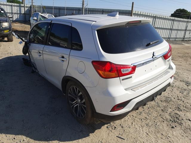 Photo 2 VIN: JA4AP3AU9JU007942 - MITSUBISHI OUTLANDER 