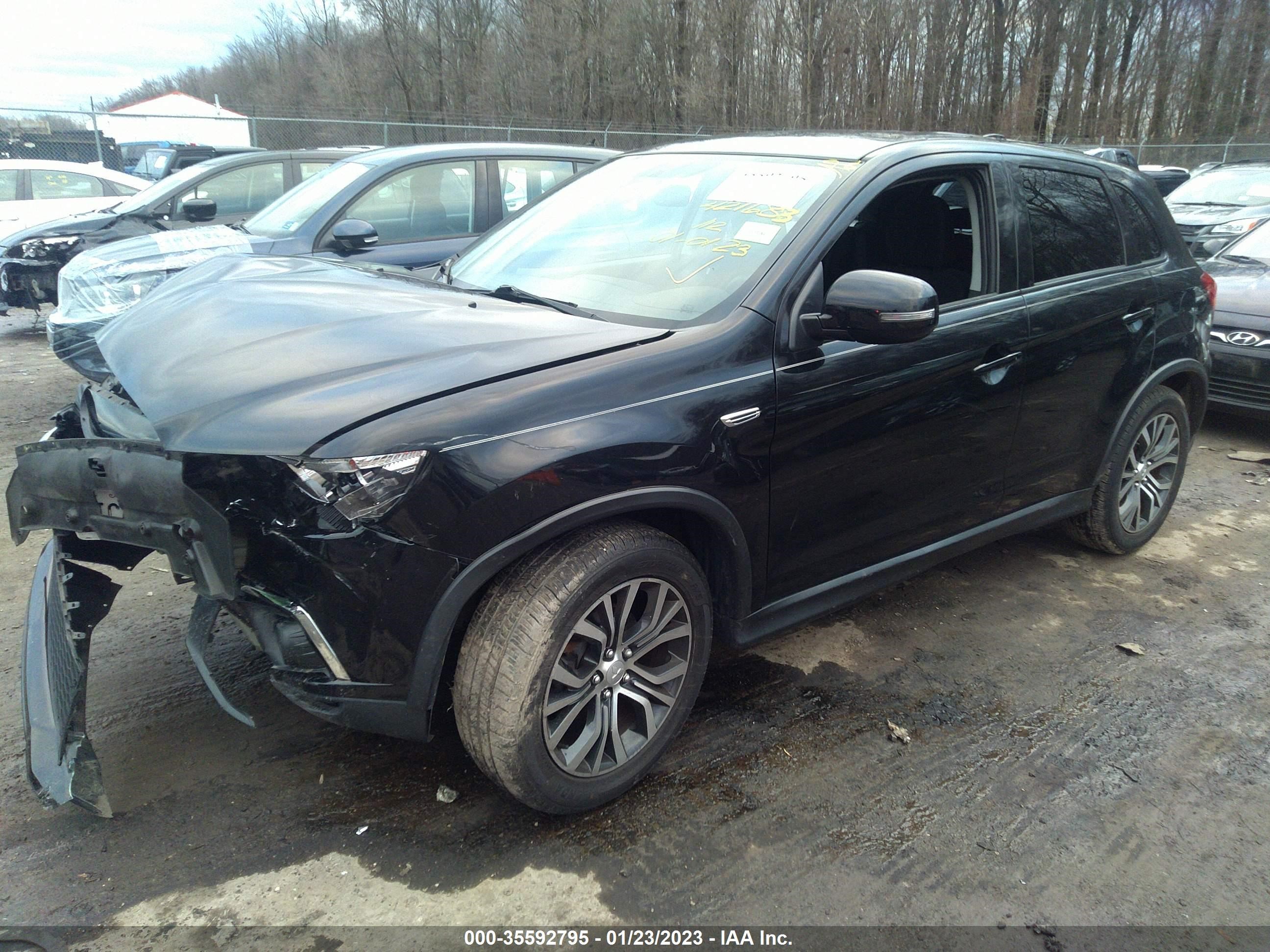 Photo 1 VIN: JA4AP3AU9JZ007796 - MITSUBISHI OUTLANDER 