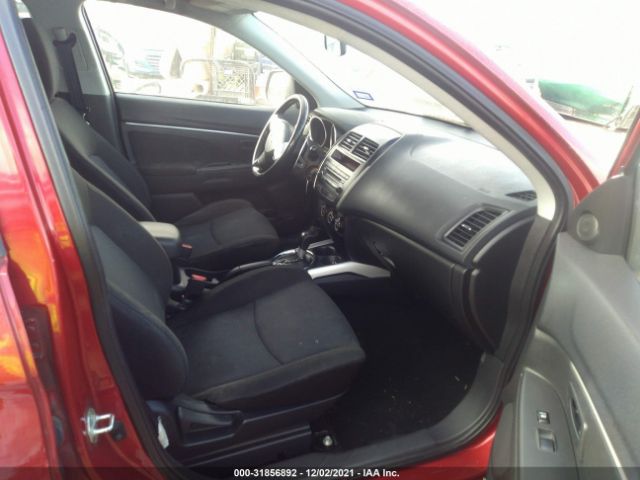 Photo 4 VIN: JA4AP3AUXCZ003033 - MITSUBISHI OUTLANDER SPORT 