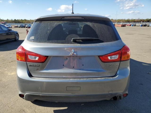 Photo 5 VIN: JA4AP3AUXGZ033493 - MITSUBISHI OUTLANDER 