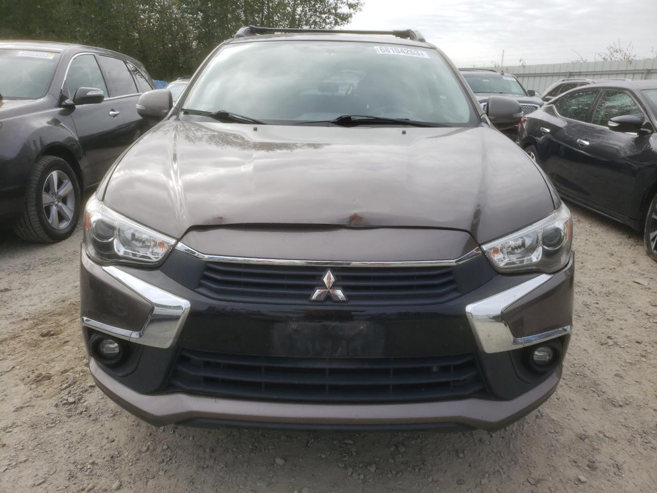 Photo 4 VIN: JA4AP3AUXHZ048142 - MITSUBISHI OUTLANDER 