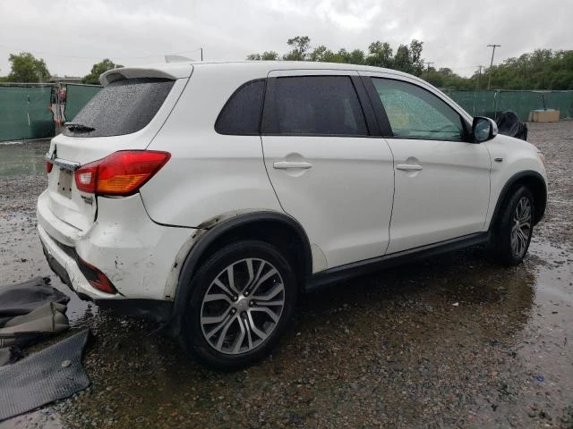 Photo 2 VIN: JA4AP3AUXJU013460 - MITSUBISHI OUTLANDER 