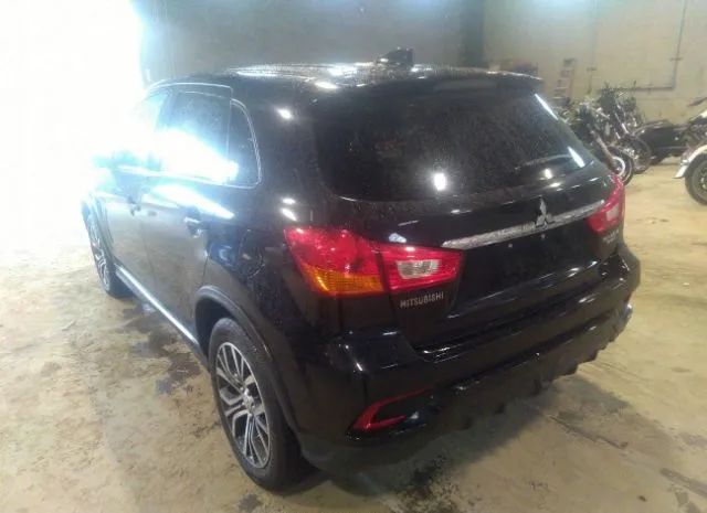 Photo 2 VIN: JA4AP3AUXJU017010 - MITSUBISHI OUTLANDER SPORT 