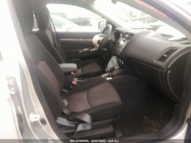 Photo 4 VIN: JA4AP3AUXJZ009654 - MITSUBISHI OUTLANDER SPORT 