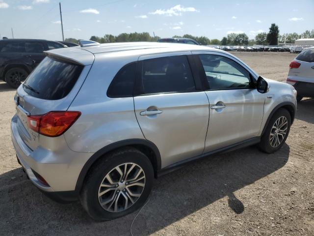 Photo 2 VIN: JA4AP3AW2JU002356 - MITSUBISHI OUTLANDER 