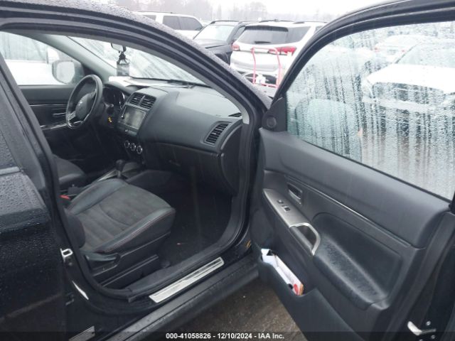 Photo 4 VIN: JA4AP3AW4JU021250 - MITSUBISHI OUTLANDER SPORT 