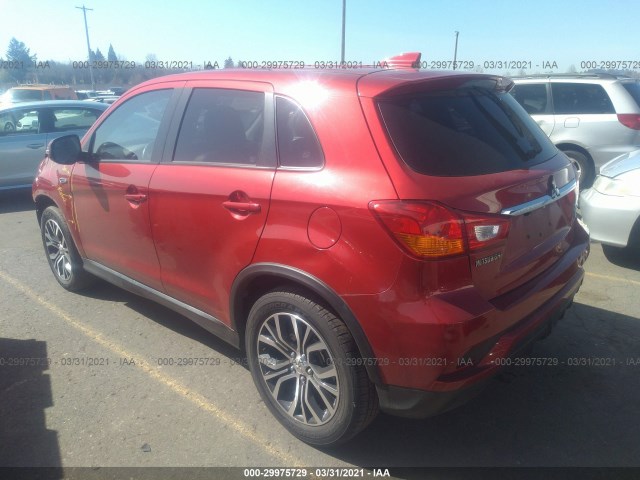 Photo 2 VIN: JA4AP3AW5JZ035953 - MITSUBISHI OUTLANDER 