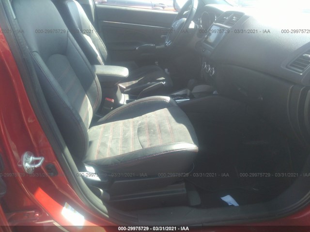 Photo 4 VIN: JA4AP3AW5JZ035953 - MITSUBISHI OUTLANDER 