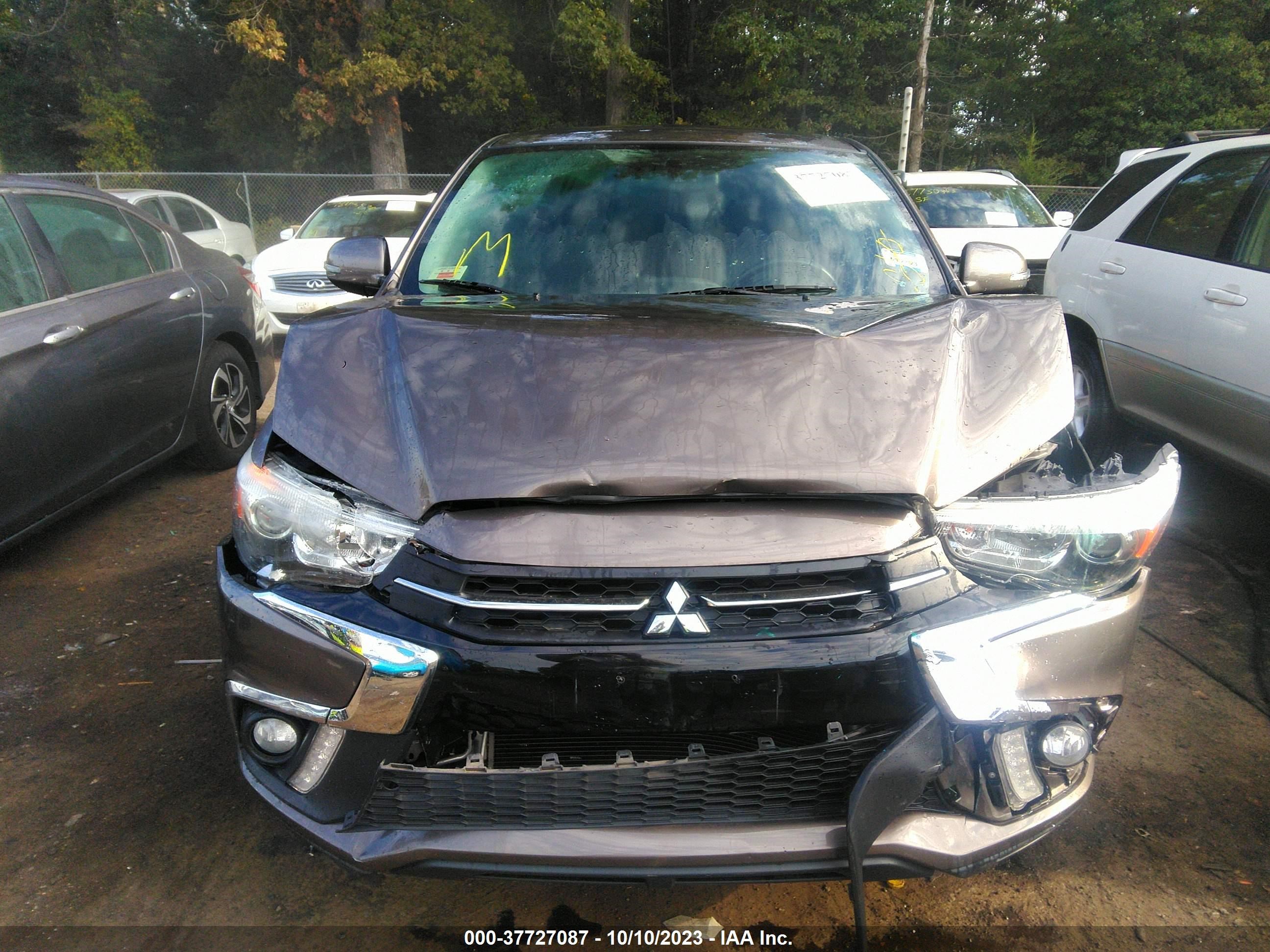 Photo 11 VIN: JA4AP3AW6JZ007837 - MITSUBISHI OUTLANDER 