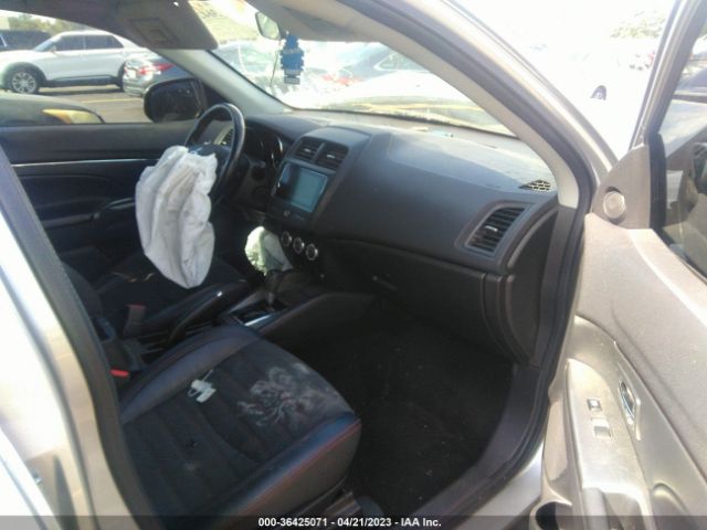 Photo 4 VIN: JA4AP3AW7JU002904 - MITSUBISHI OUTLANDER SPORT 