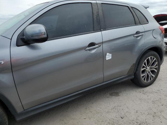 Photo 12 VIN: JA4AP3AW8JZ029435 - MITSUBISHI OUTLANDER 