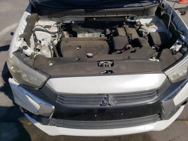 Photo 11 VIN: JA4AP3AWXGZ045497 - MITSUBISHI OUTLANDER 