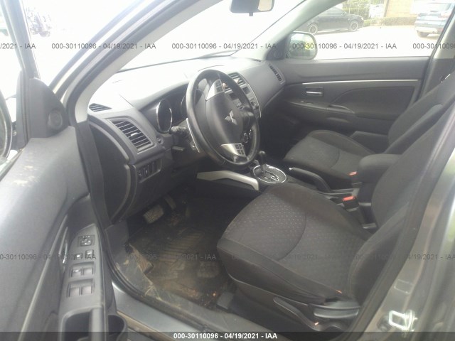 Photo 4 VIN: JA4AP4AU0CZ000535 - MITSUBISHI OUTLANDER SPORT 