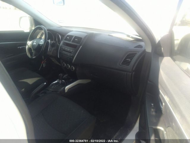 Photo 4 VIN: JA4AP4AU1BZ014779 - MITSUBISHI OUTLANDER SPORT 