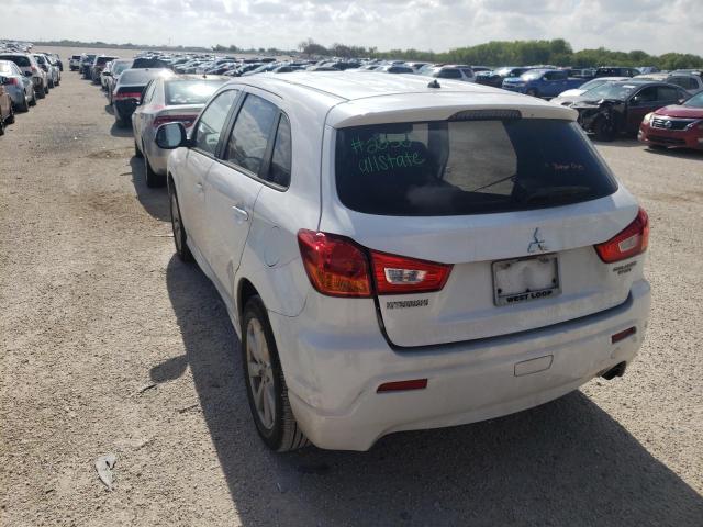 Photo 2 VIN: JA4AP4AU4CZ002711 - MITSUBISHI OUTLANDER 