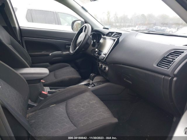 Photo 4 VIN: JA4AP4AU4LU015956 - MITSUBISHI OUTLANDER SPORT 