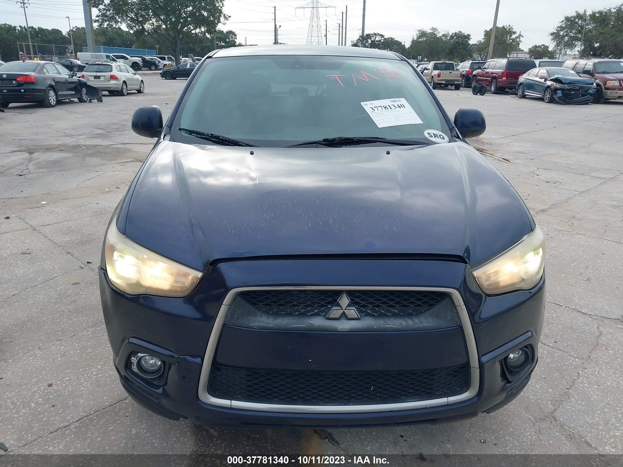 Photo 5 VIN: JA4AP4AU9BZ022161 - MITSUBISHI OUTLANDER 