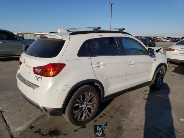 Photo 2 VIN: JA4AP4AW0HZ025640 - MITSUBISHI OUTLANDER 