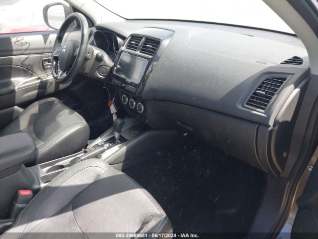 Photo 4 VIN: JA4AP4AW4JU018385 - MITSUBISHI OUTLANDER SPORT 