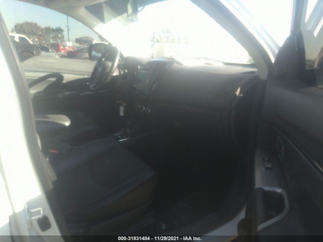 Photo 4 VIN: JA4AP4AW4JZ031320 - MITSUBISHI OUTLANDER SPORT 