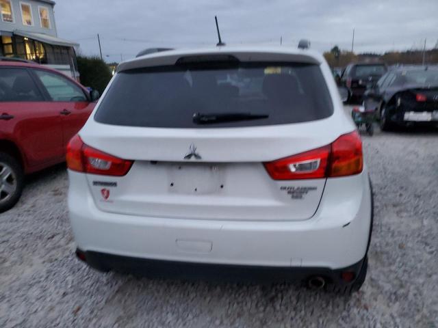 Photo 5 VIN: JA4AP4AW6GZ055949 - MITSUBISHI OUTLANDER 