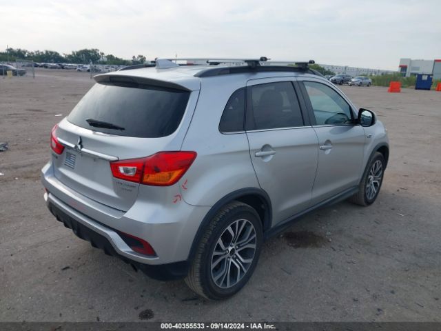 Photo 3 VIN: JA4AP4AWXJZ008429 - MITSUBISHI OUTLANDER SPORT 