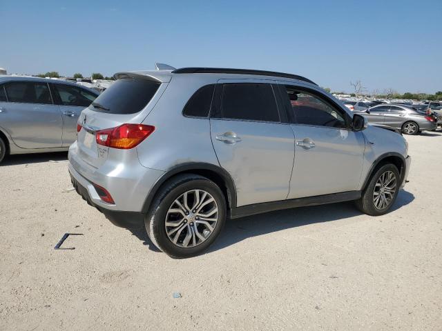 Photo 2 VIN: JA4AP4AWXJZ036554 - MITSUBISHI OUTLANDER 