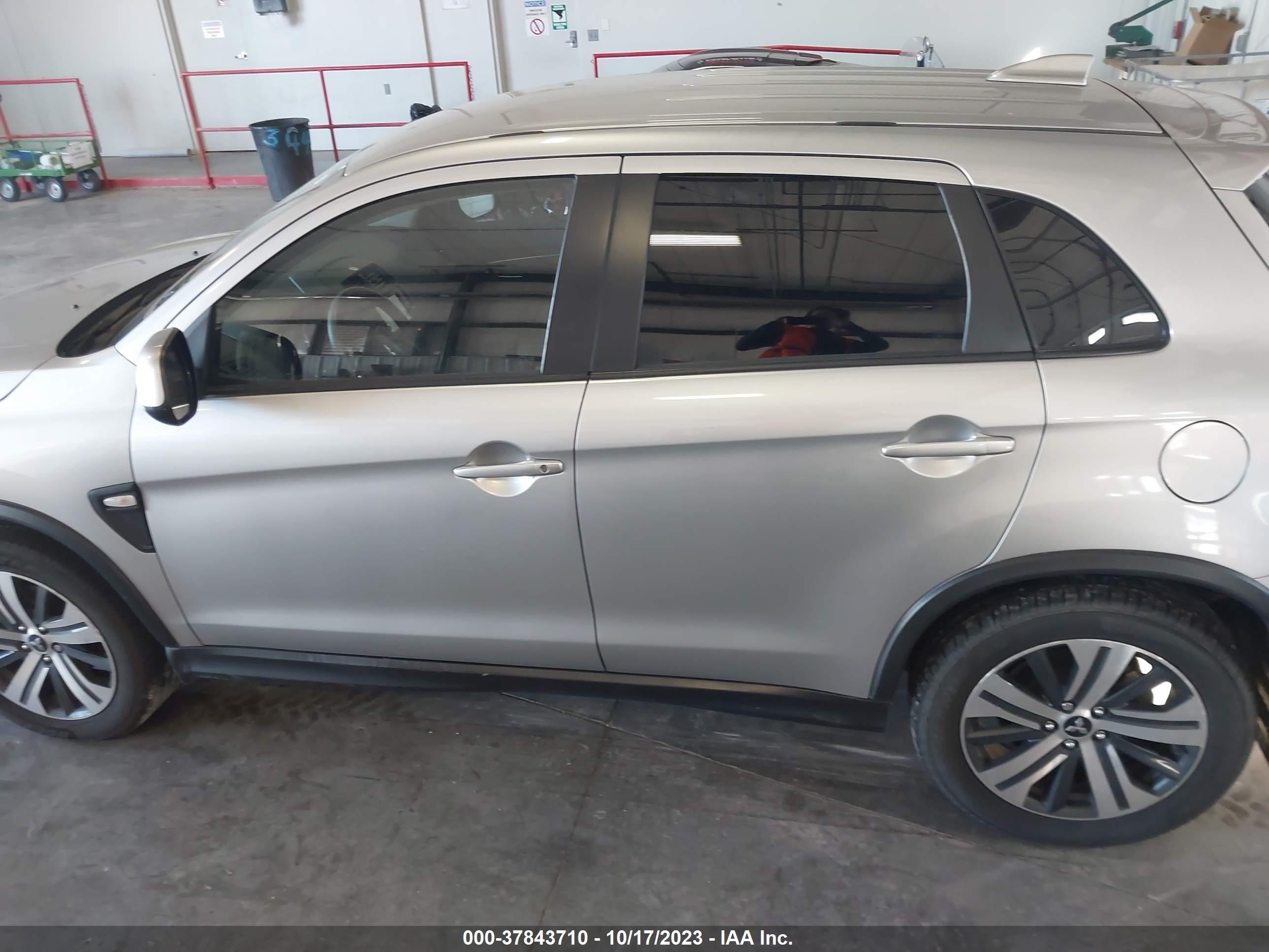 Photo 13 VIN: JA4APUAU1MU014006 - MITSUBISHI OUTLANDER 