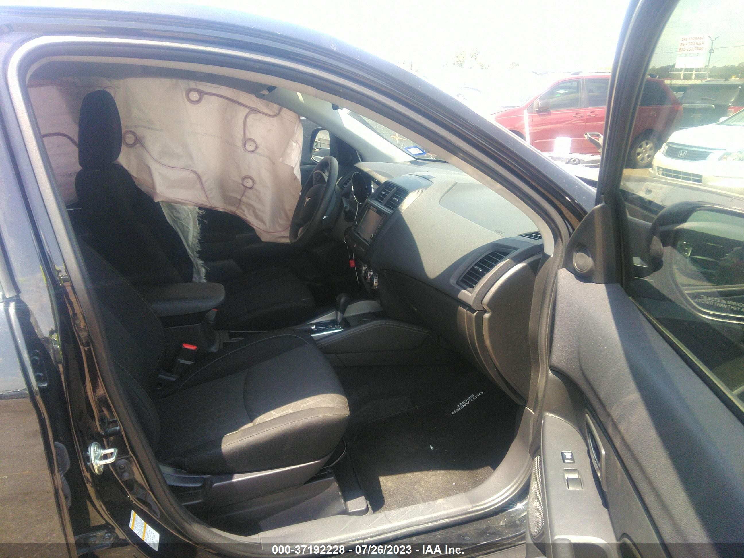 Photo 4 VIN: JA4APUAU1MU014068 - MITSUBISHI OUTLANDER SPORT 