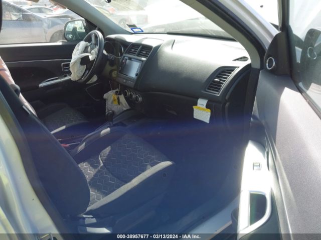 Photo 4 VIN: JA4APUAU4NU016947 - MITSUBISHI OUTLANDER SPORT 