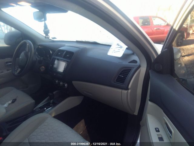 Photo 4 VIN: JA4APUAU5MU001663 - MITSUBISHI OUTLANDER SPORT 