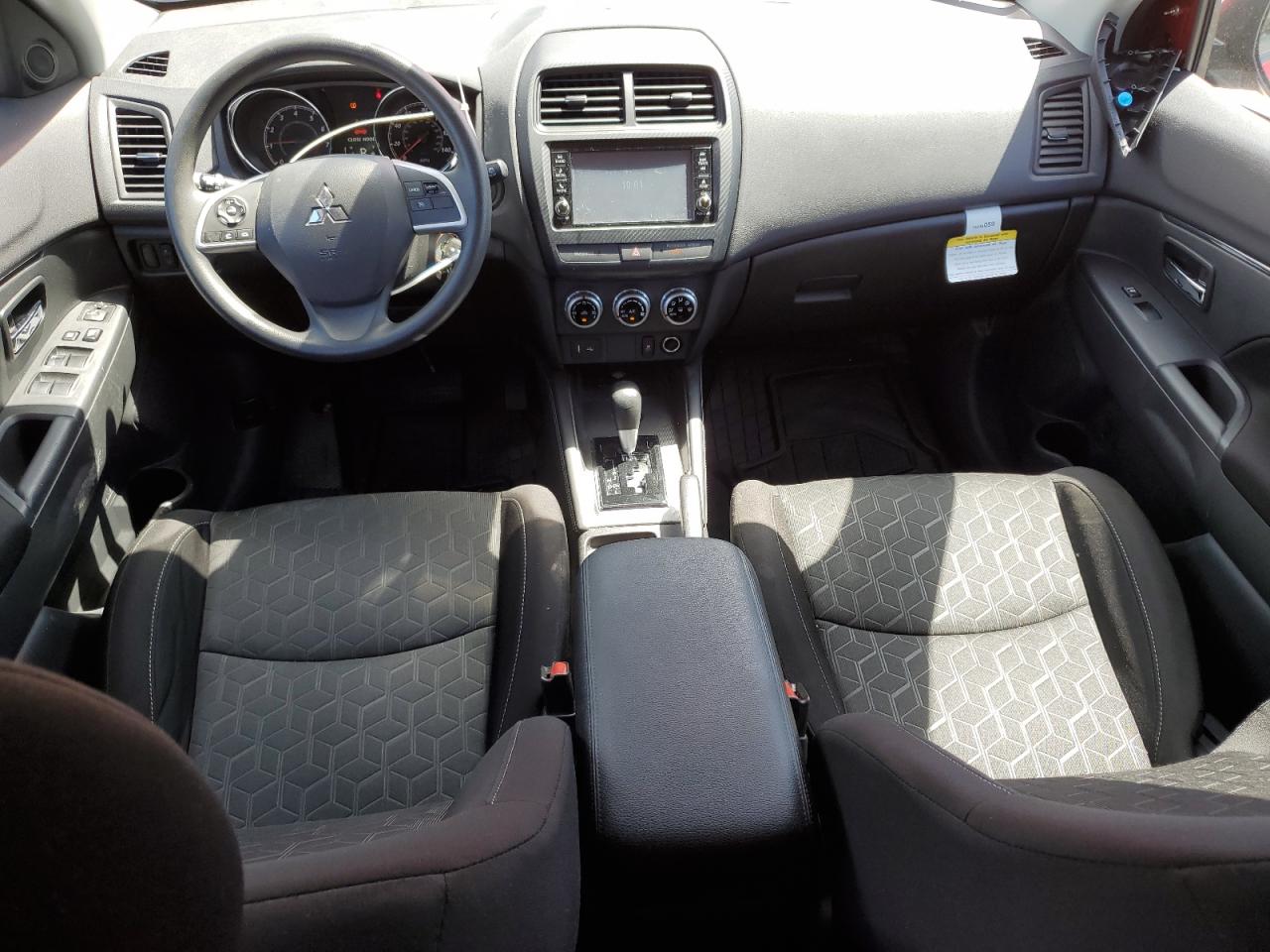 Photo 7 VIN: JA4APUAU9MU001844 - MITSUBISHI OUTLANDER 