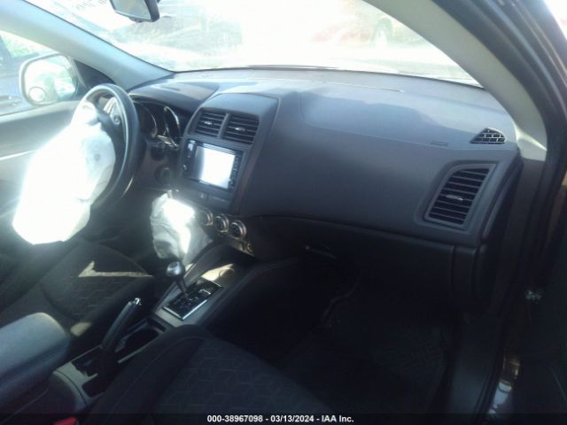 Photo 4 VIN: JA4APUAU9MU010799 - MITSUBISHI OUTLANDER SPORT 