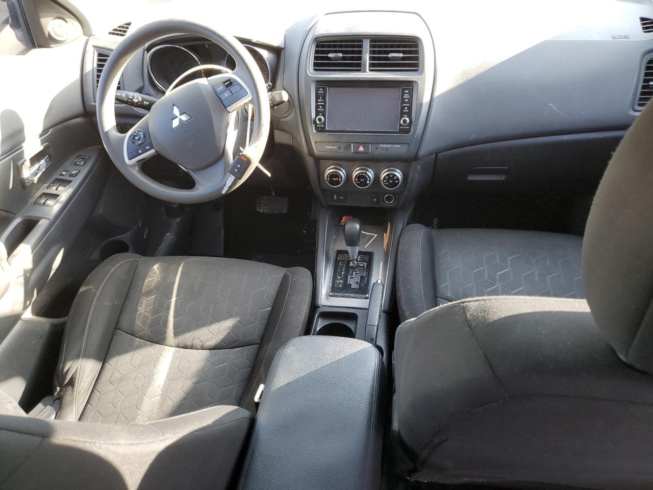 Photo 7 VIN: JA4APUAUXMU014330 - MITSUBISHI OUTLANDER 