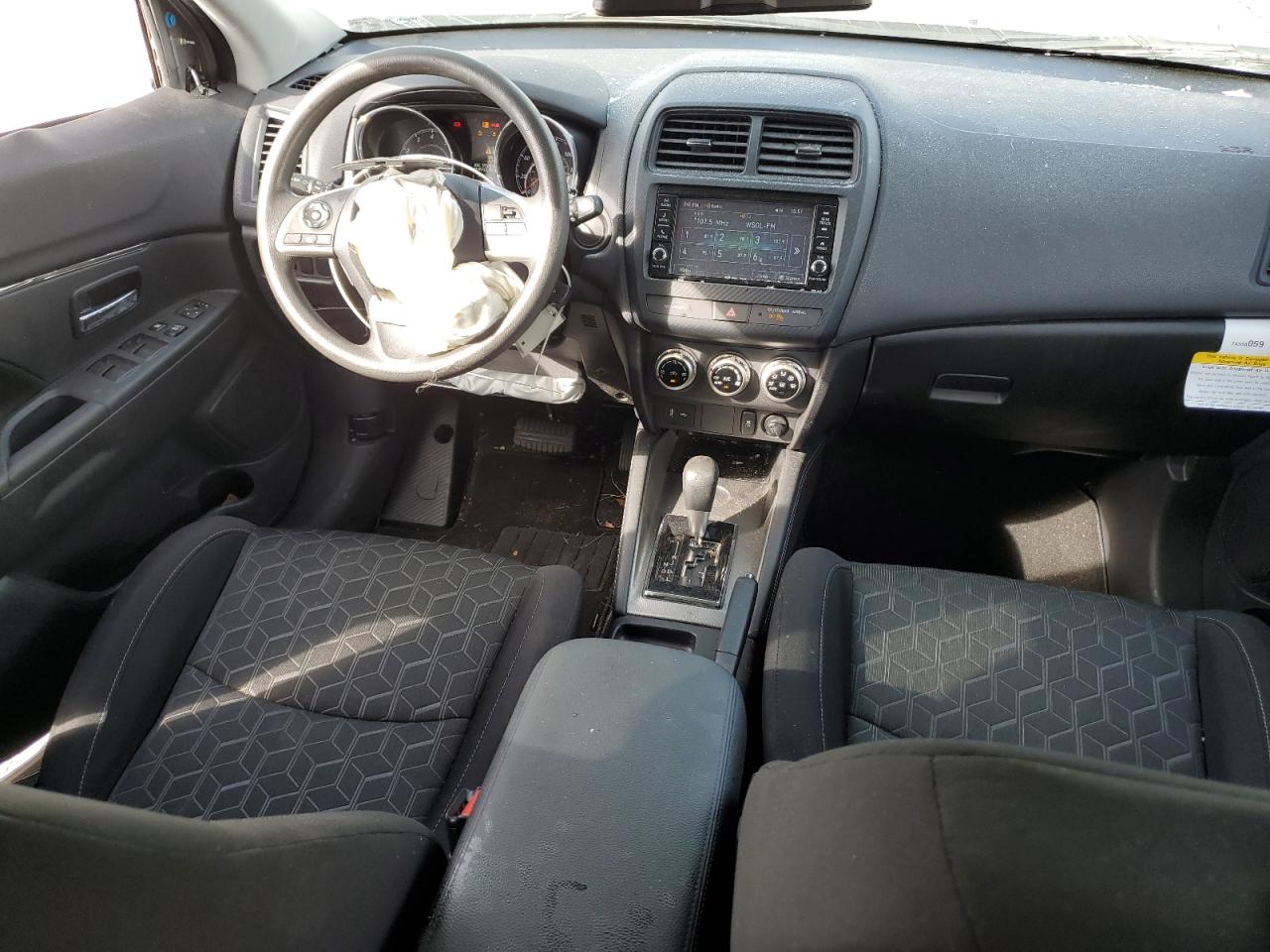 Photo 7 VIN: JA4APUAUXNU019089 - MITSUBISHI OUTLANDER 