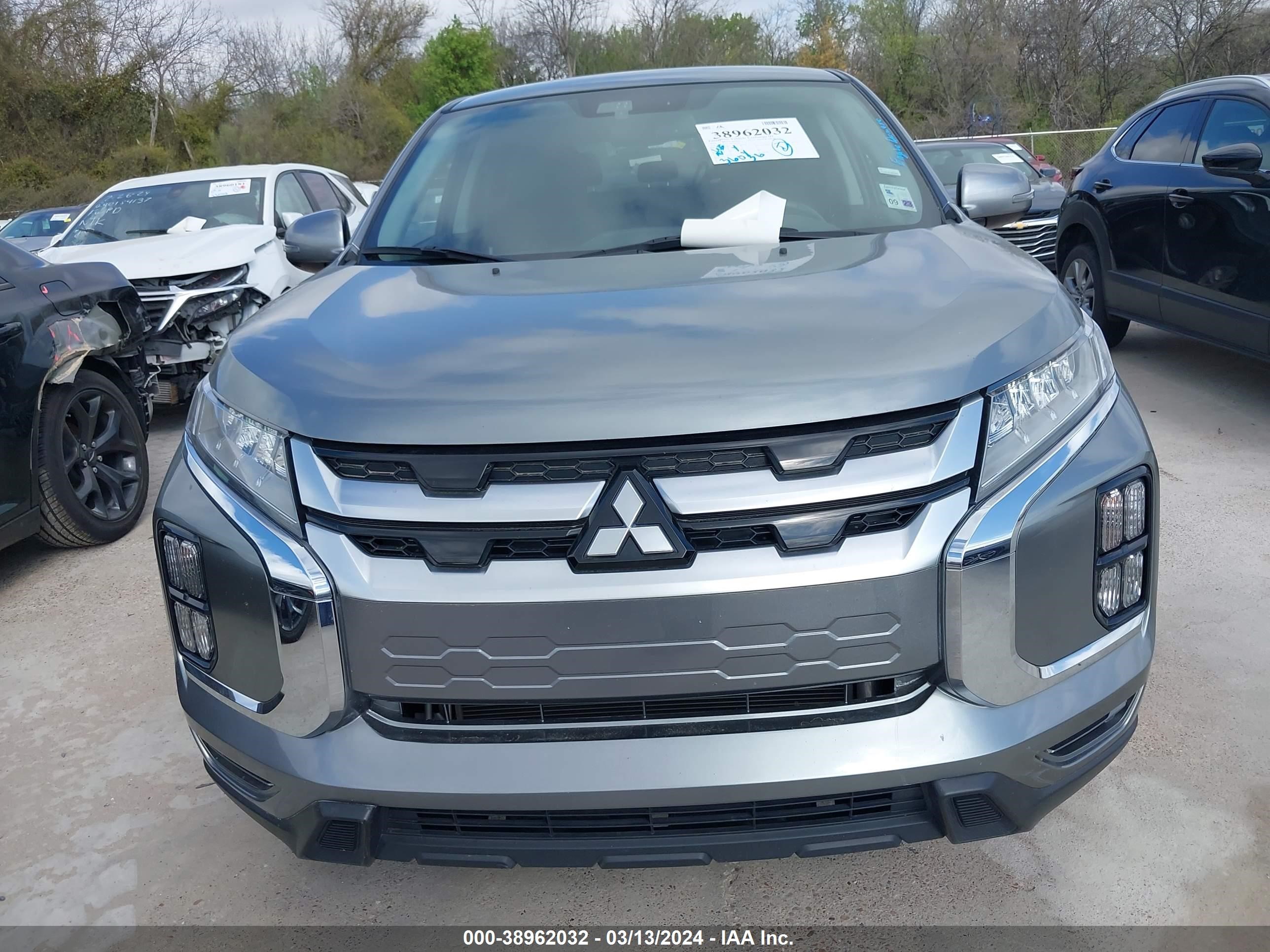 Photo 11 VIN: JA4APVAU3MU031394 - MITSUBISHI OUTLANDER 