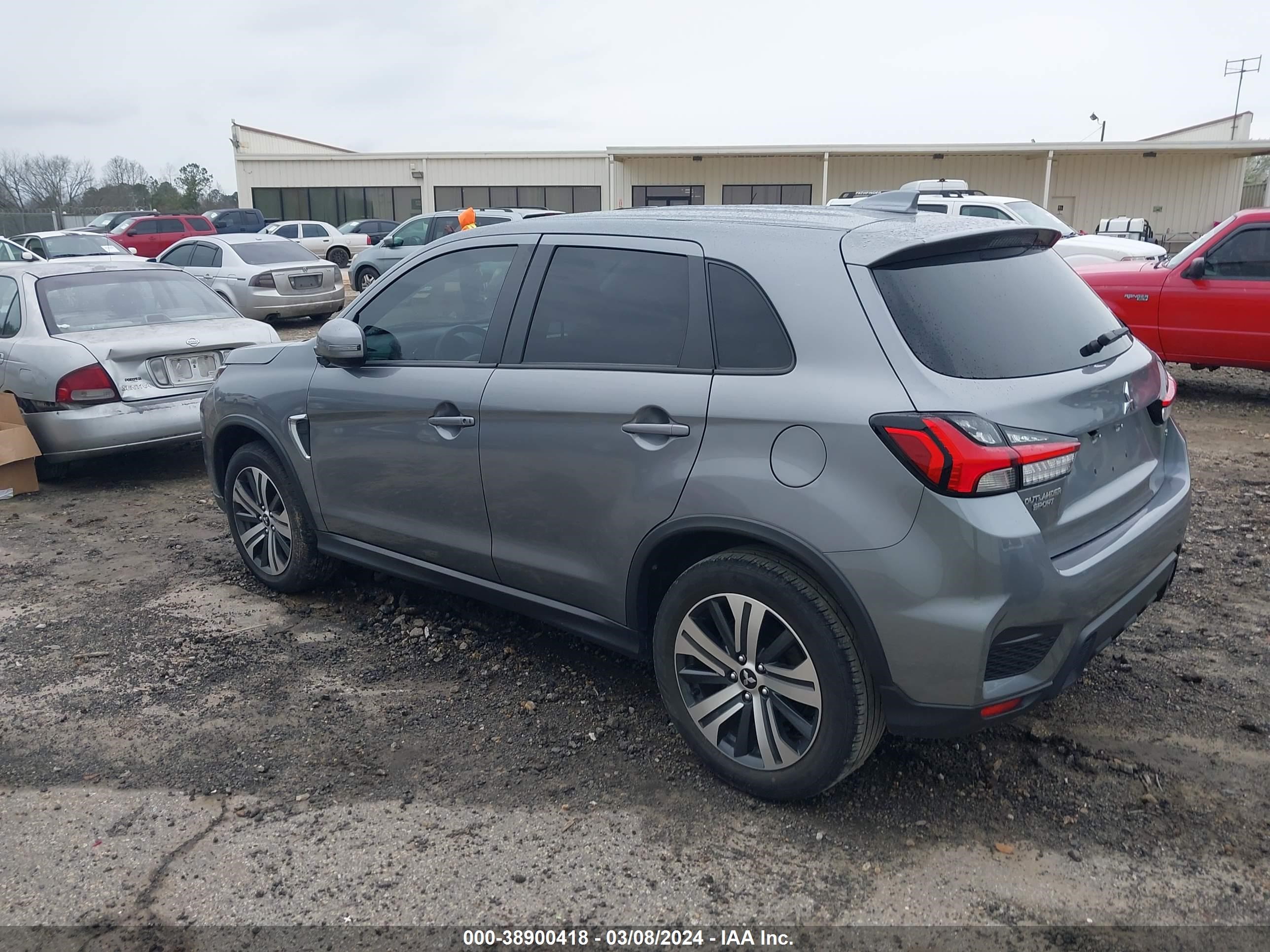 Photo 2 VIN: JA4APVAU8MU025297 - MITSUBISHI OUTLANDER 