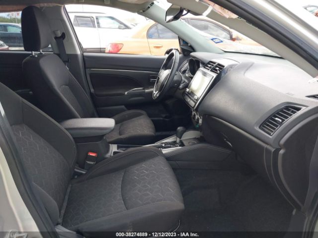 Photo 4 VIN: JA4APVAUXMU013197 - MITSUBISHI OUTLANDER SPORT 