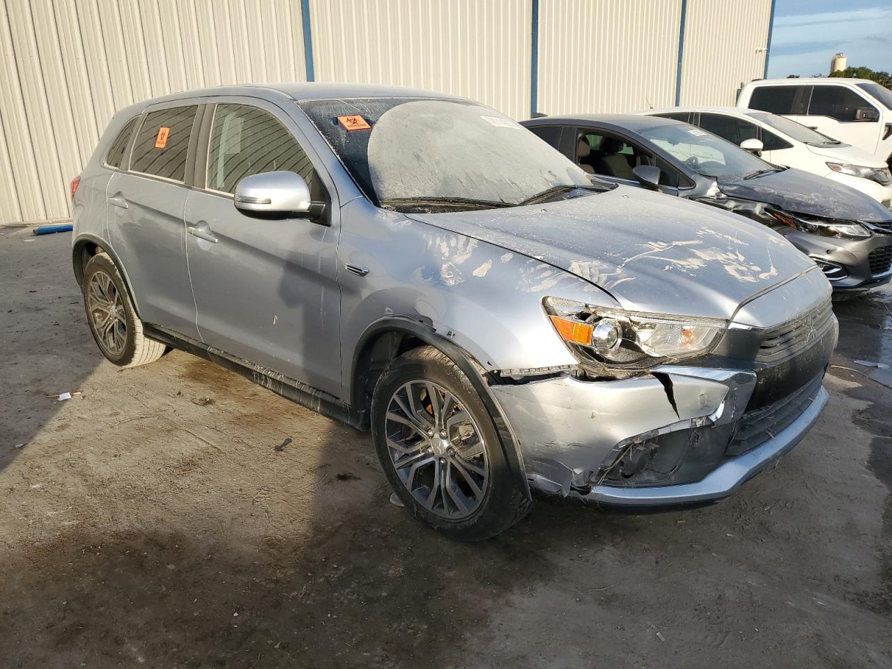 Photo 3 VIN: JA4AR3AU0HZ060357 - MITSUBISHI OUTLANDER 