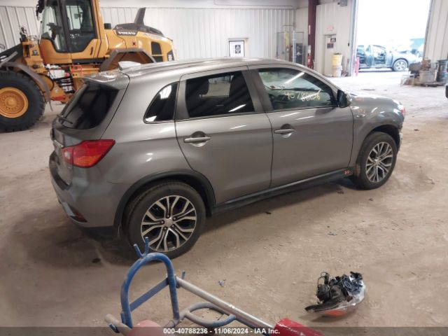 Photo 3 VIN: JA4AR3AU0JU002882 - MITSUBISHI OUTLANDER SPORT 