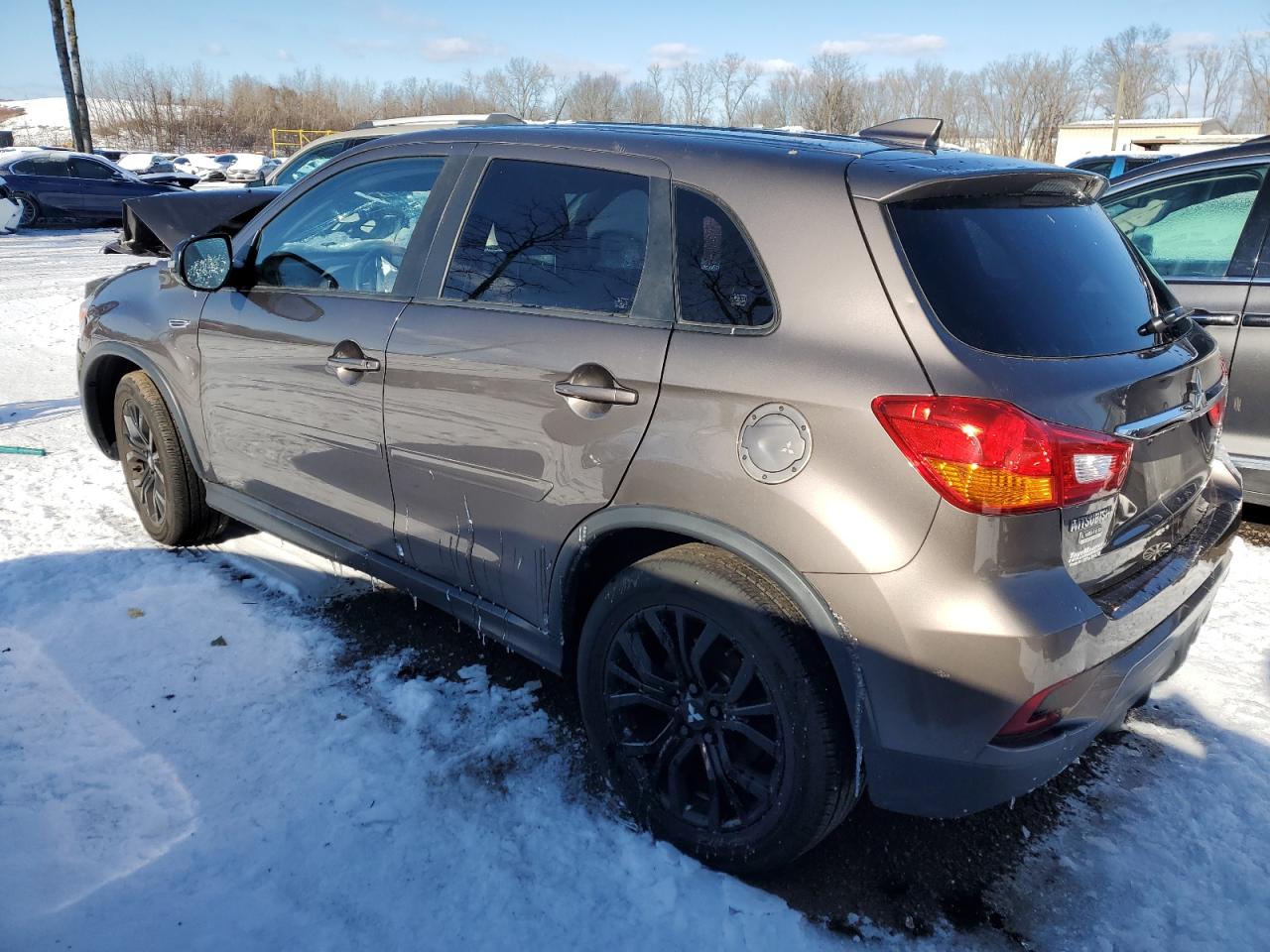 Photo 1 VIN: JA4AR3AU0JZ025095 - MITSUBISHI OUTLANDER 