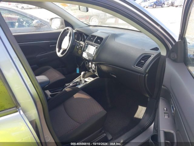 Photo 4 VIN: JA4AR3AU0JZ028448 - MITSUBISHI OUTLANDER SPORT 