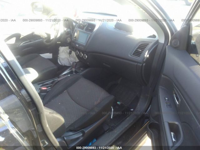 Photo 4 VIN: JA4AR3AU0KU008215 - MITSUBISHI OUTLANDER SPORT 