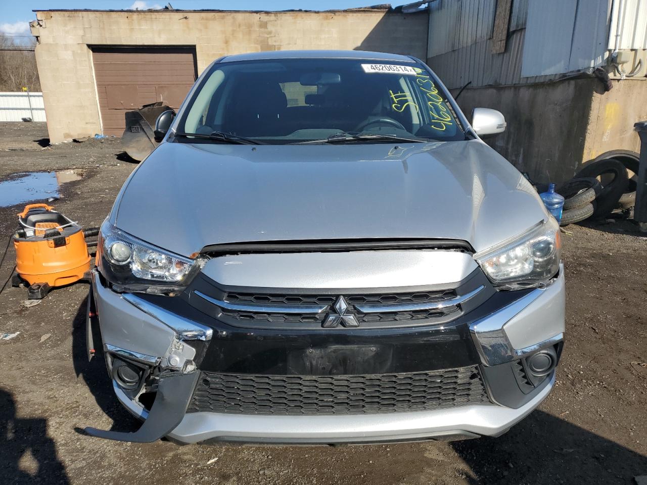 Photo 4 VIN: JA4AR3AU0KU008246 - MITSUBISHI OUTLANDER 