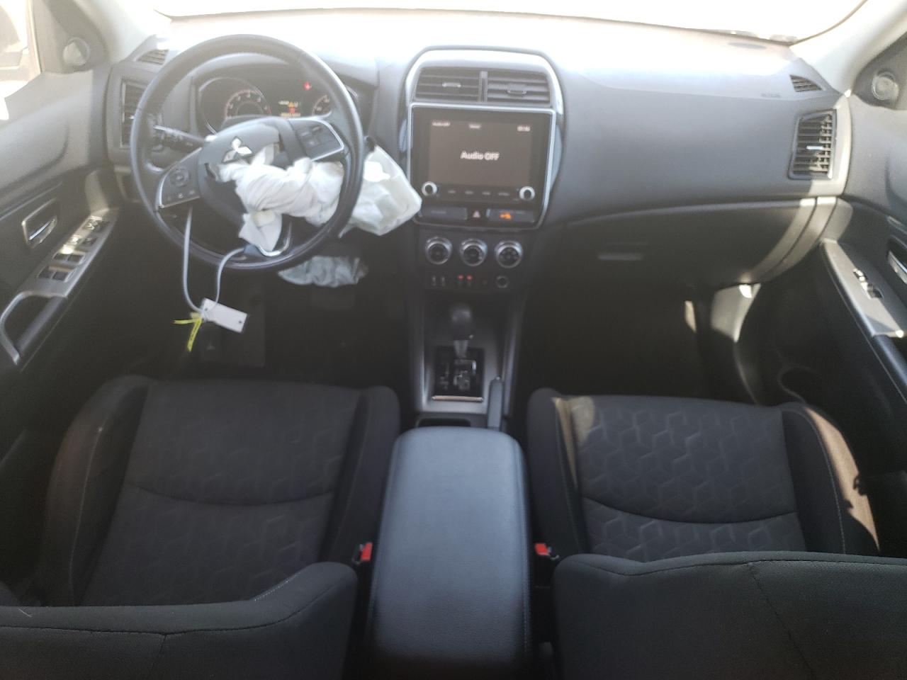 Photo 7 VIN: JA4AR3AU0LU015957 - MITSUBISHI OUTLANDER 